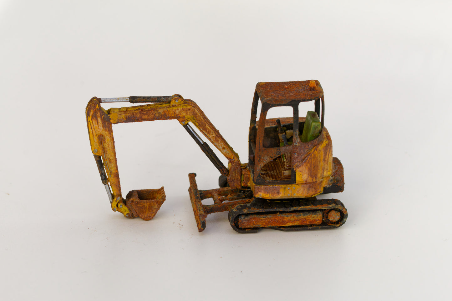 Painted Mini Excavator- Rusty Scrap Edition ... 1/50 Scale (Yellow)