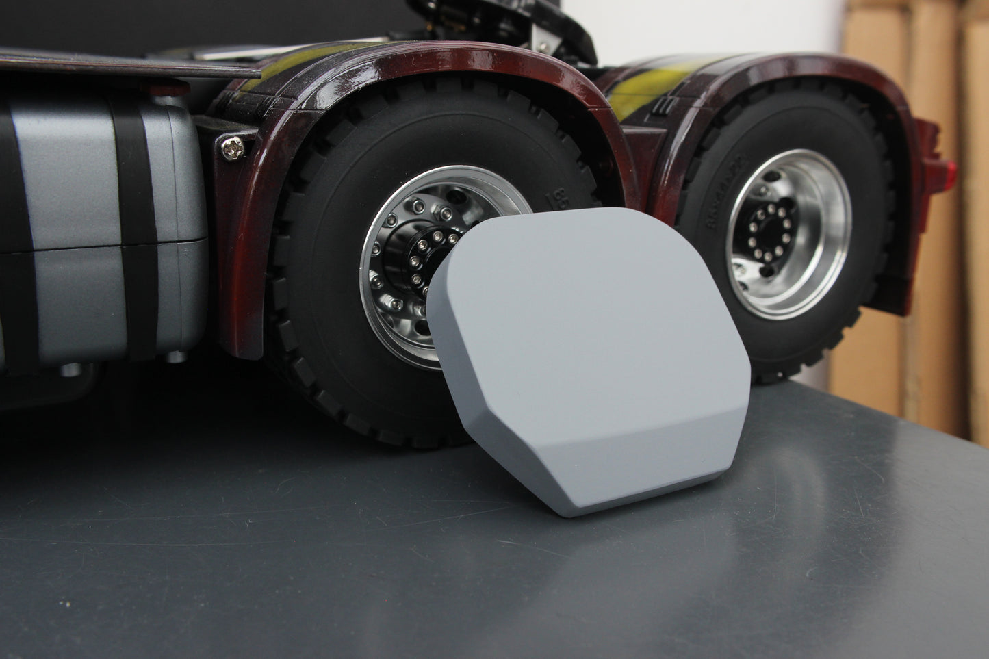 1-14th Scale Fifth Wheel Cover
