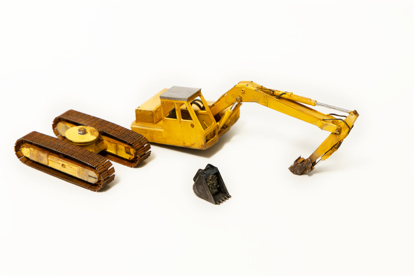 Hand Painted & Weatherd Hymac 580c- OO Gauge / 1-76 Scale
