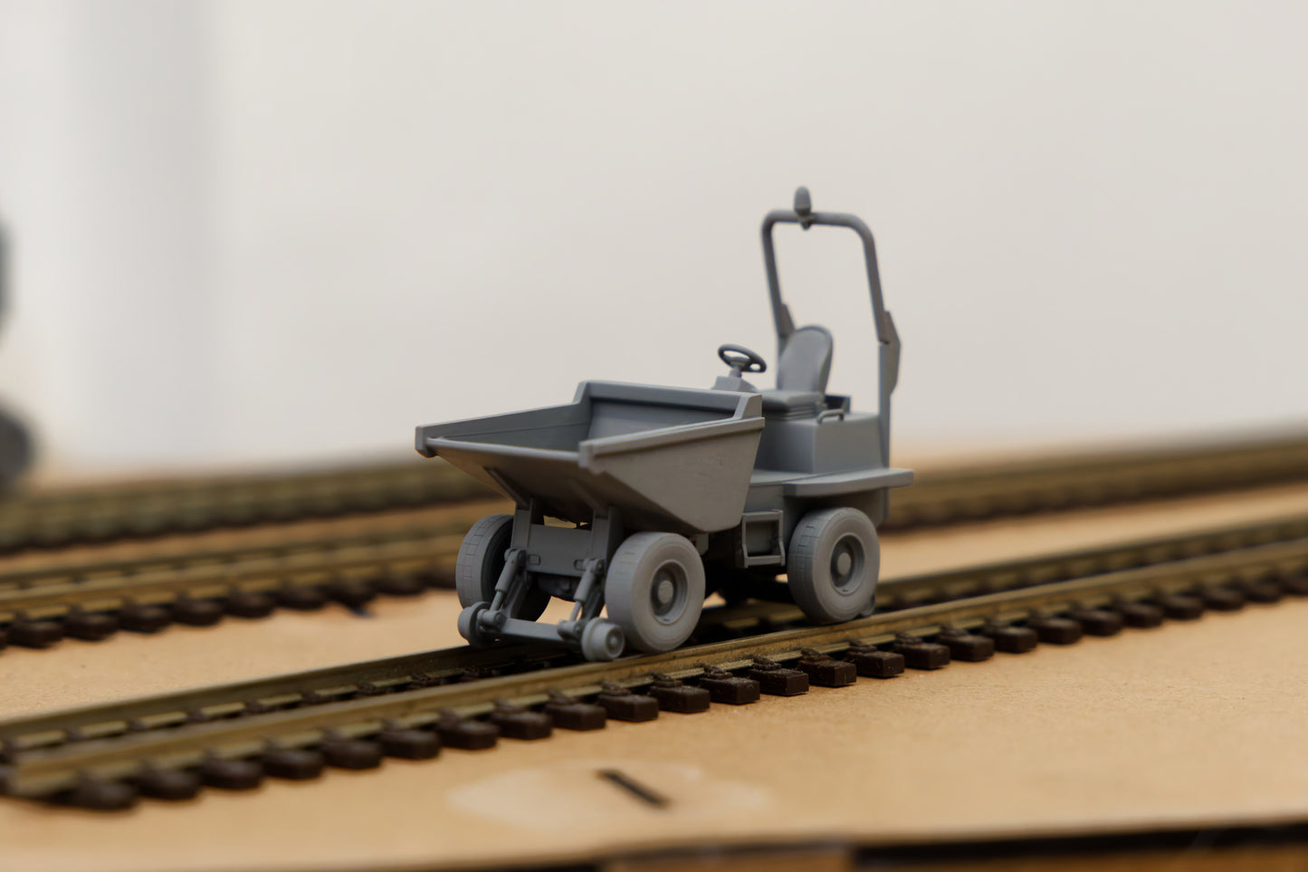 3 TON RRV DUMPER ... 1/76 - OO Gauge Scale