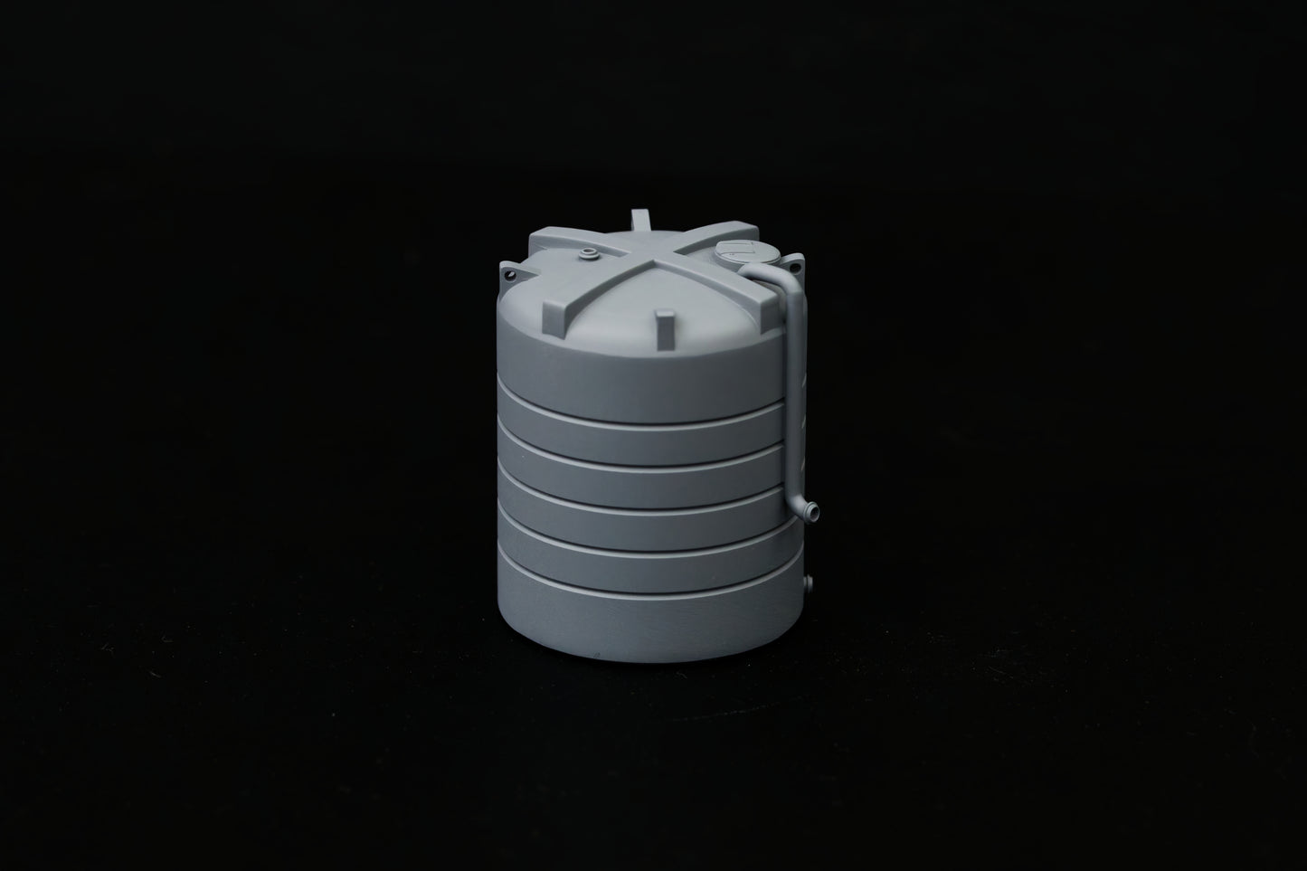 Plastic Storage Tank (Resin Model)- 1-50 Scale