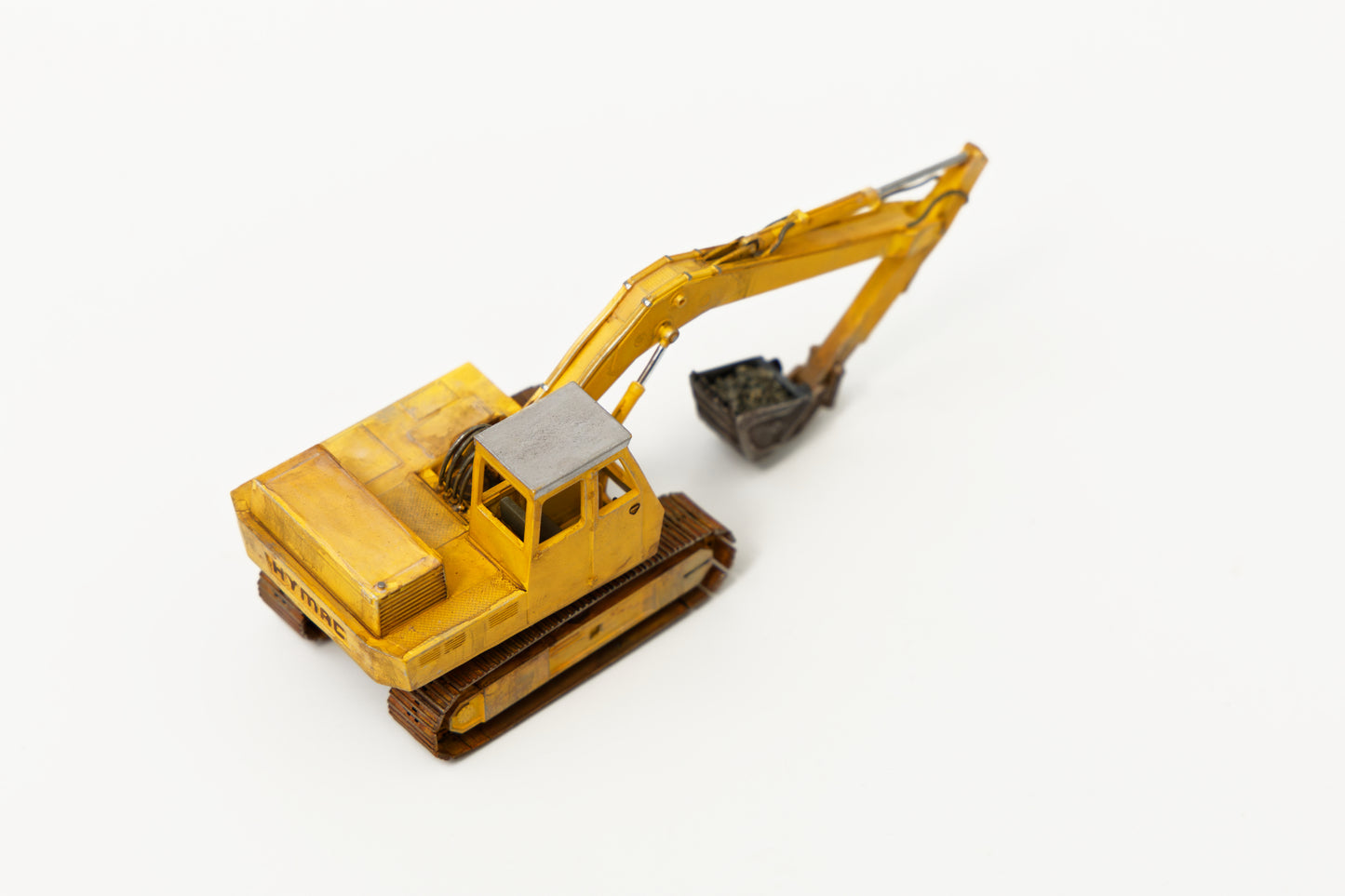 Hand Painted & Weatherd Hymac 580c- OO Gauge / 1-76 Scale
