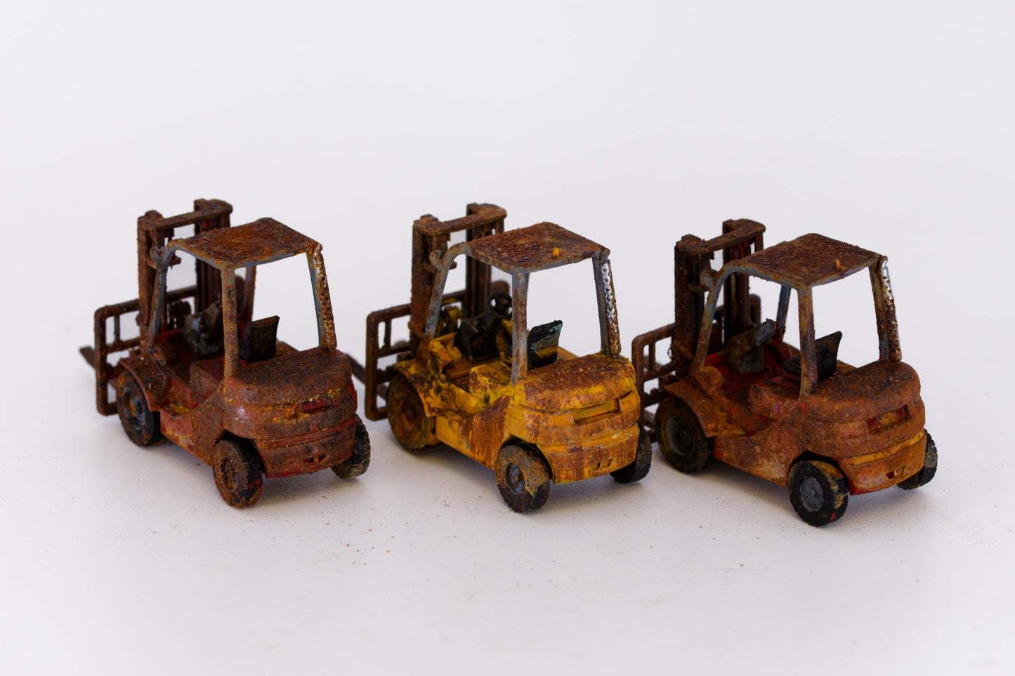 Fork lifts Triple Pack- Scrap Yard Pack... 1/76 - OO Gauge Scale