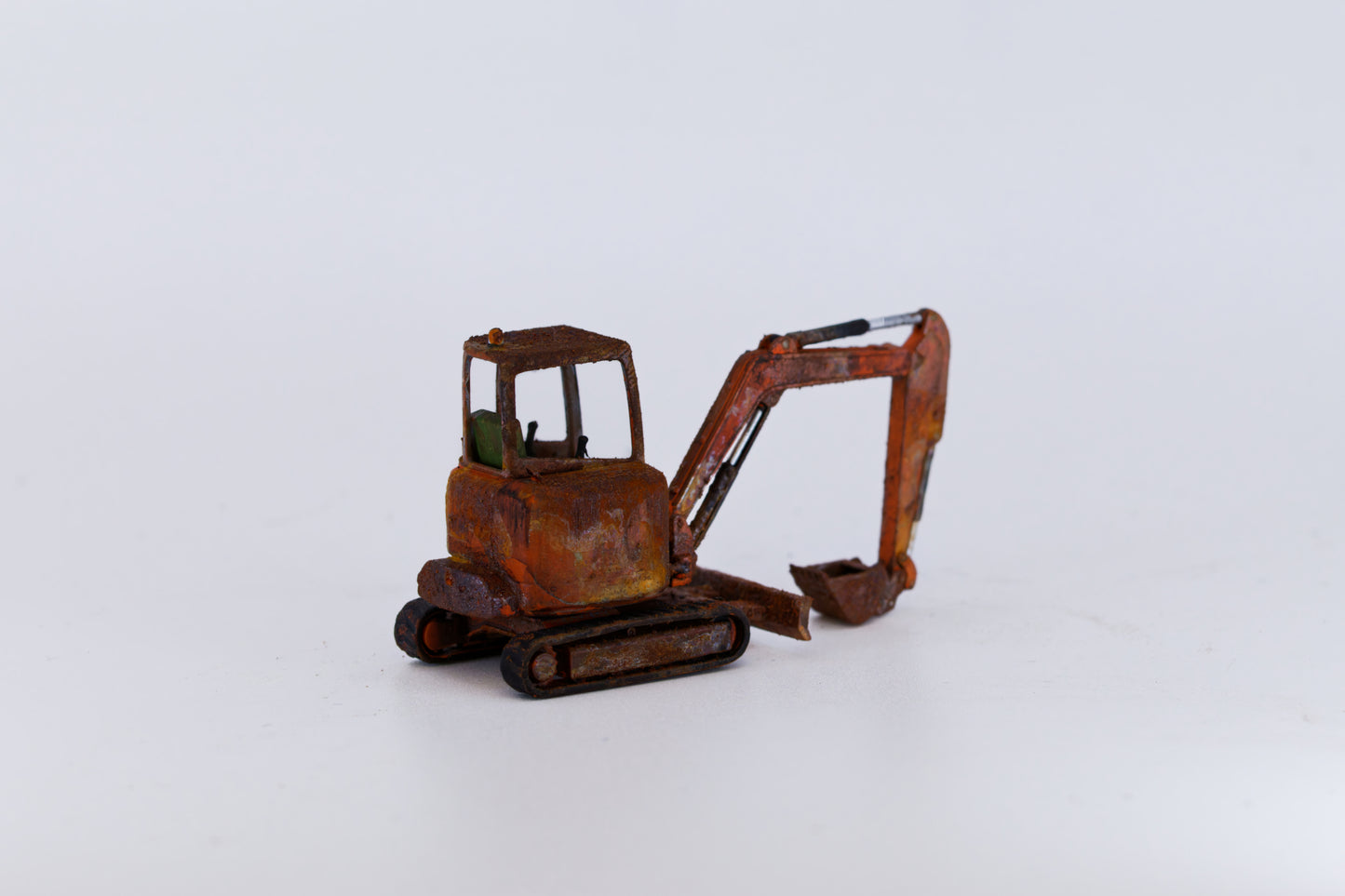 Mini Digger... 1/76 - OO Gauge Scale (Orange)