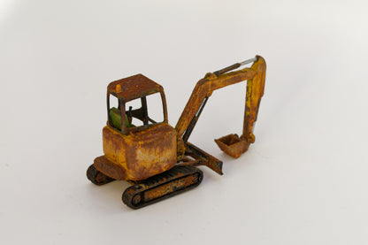 Painted Mini Excavator- Rusty Scrap Edition ... 1/50 Scale (Yellow)