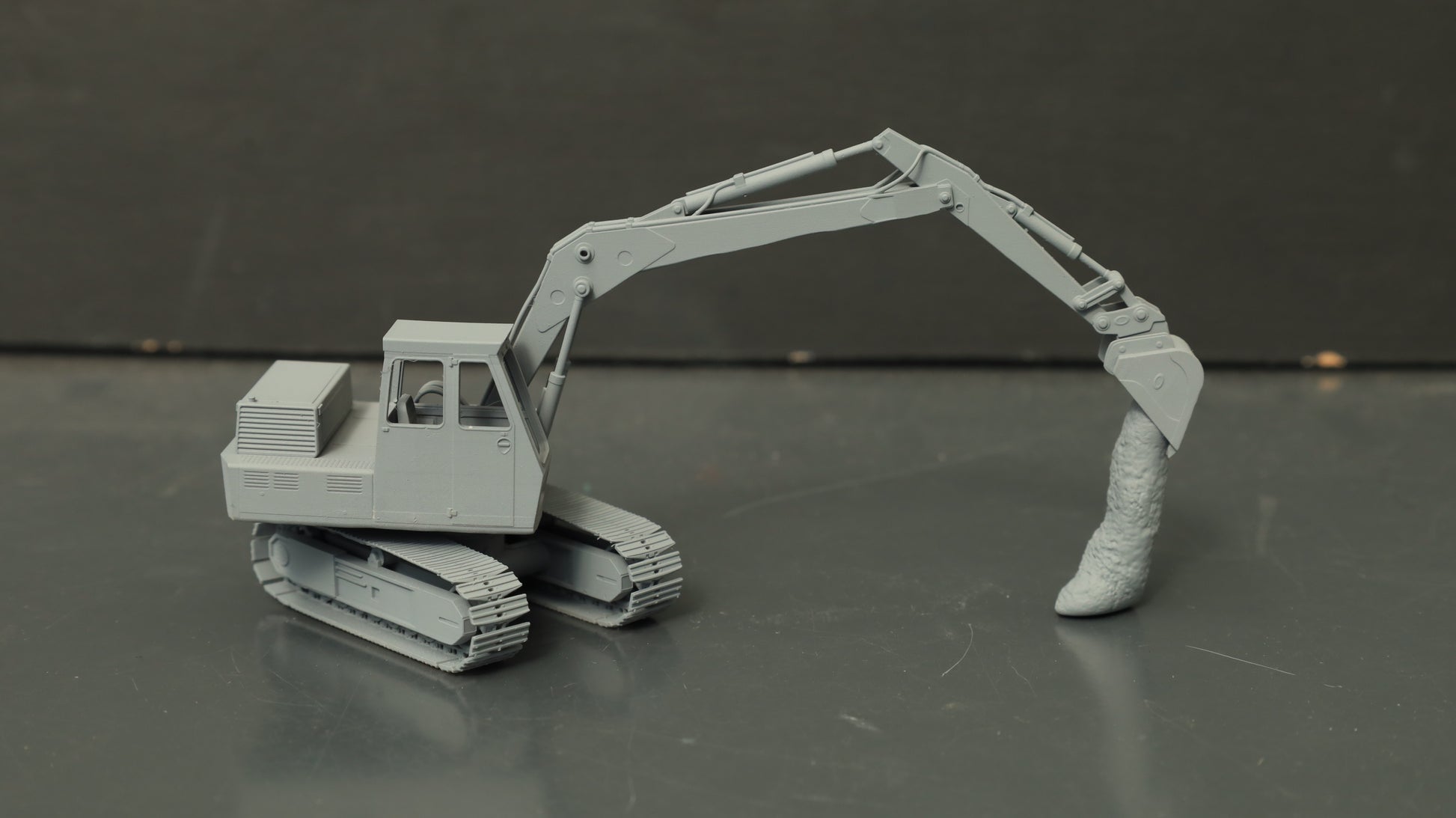 Hymac 580c ... 1-76/ OO Gauge scale