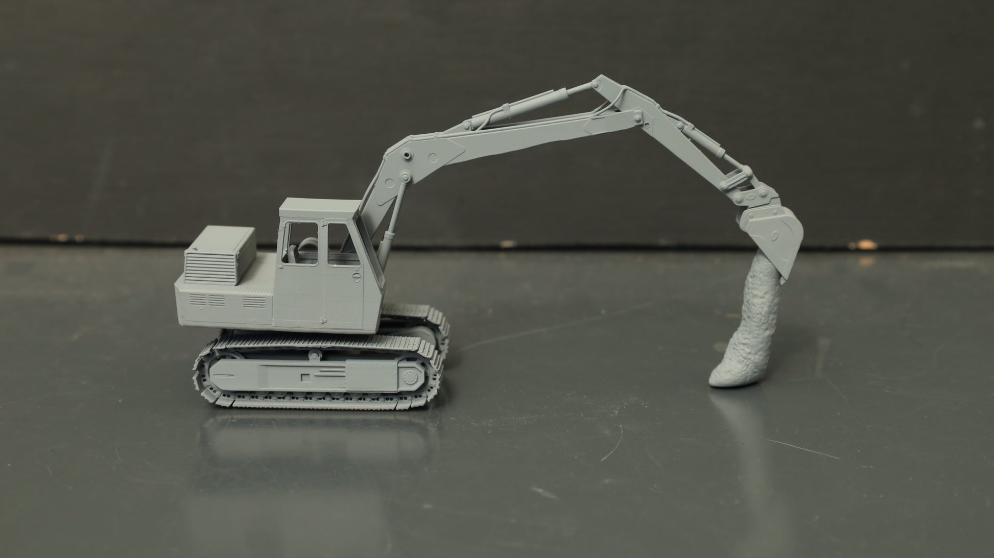 Hymac 580c ... 1-76/ OO Gauge scale