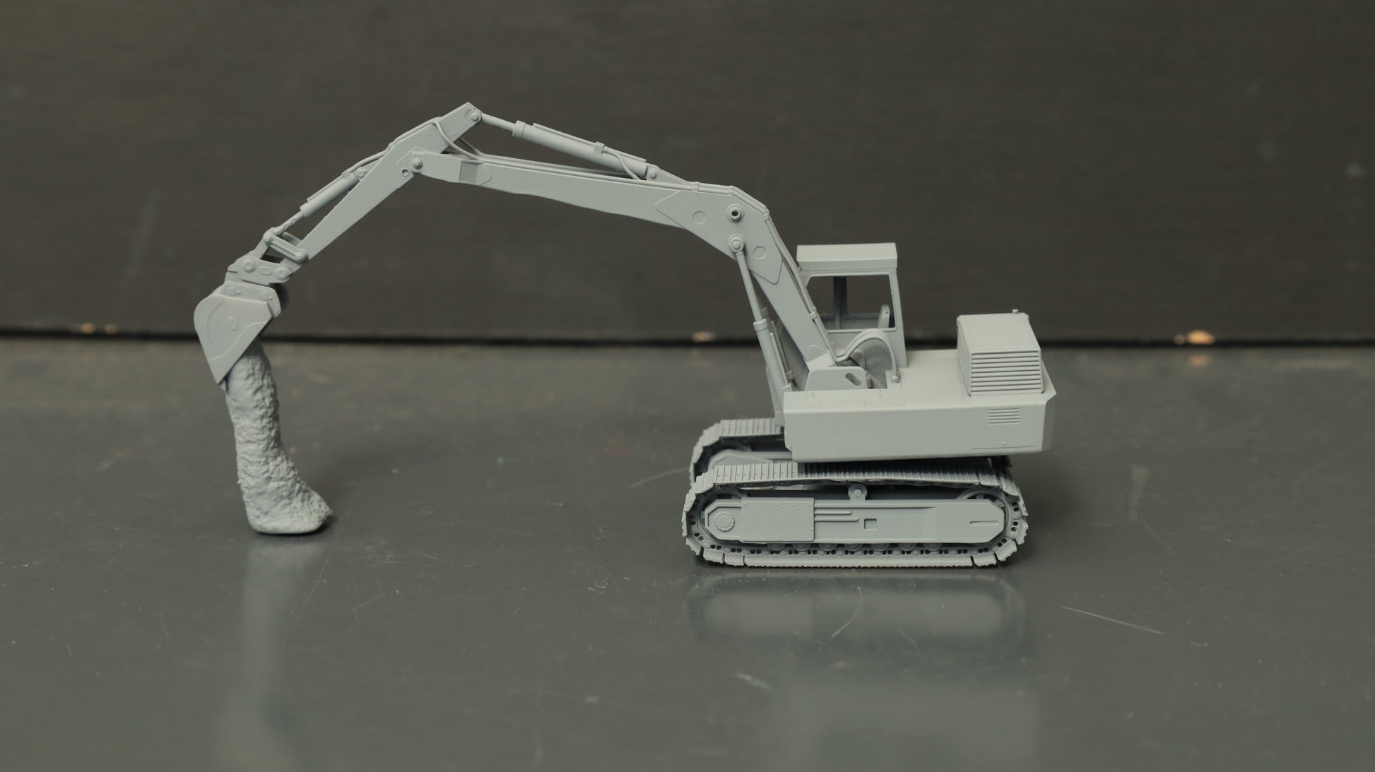 Hymac 580c ... 1-76/ OO Gauge scale