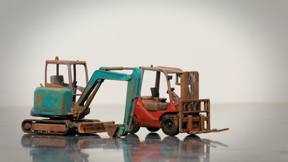 Hand Painted Mini Excavator & Fork Lift ... 1/76 - OO Gauge Scale
