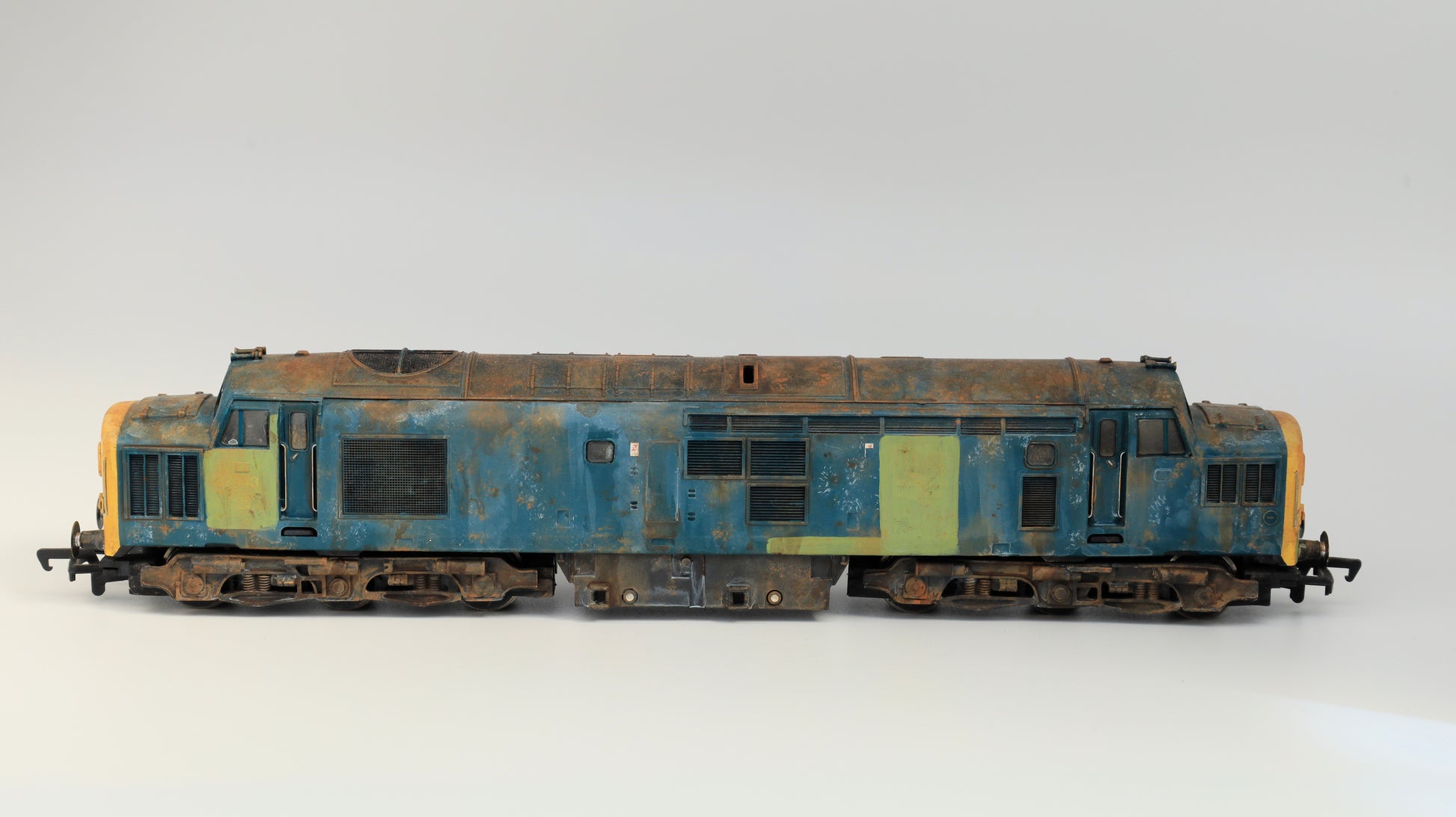 Weathered Class 37 Loco