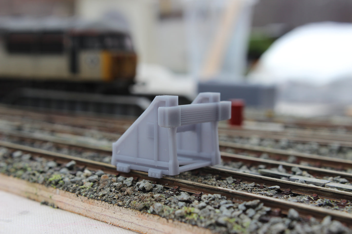 OO Gauge Railway Buffers- 10 Pack