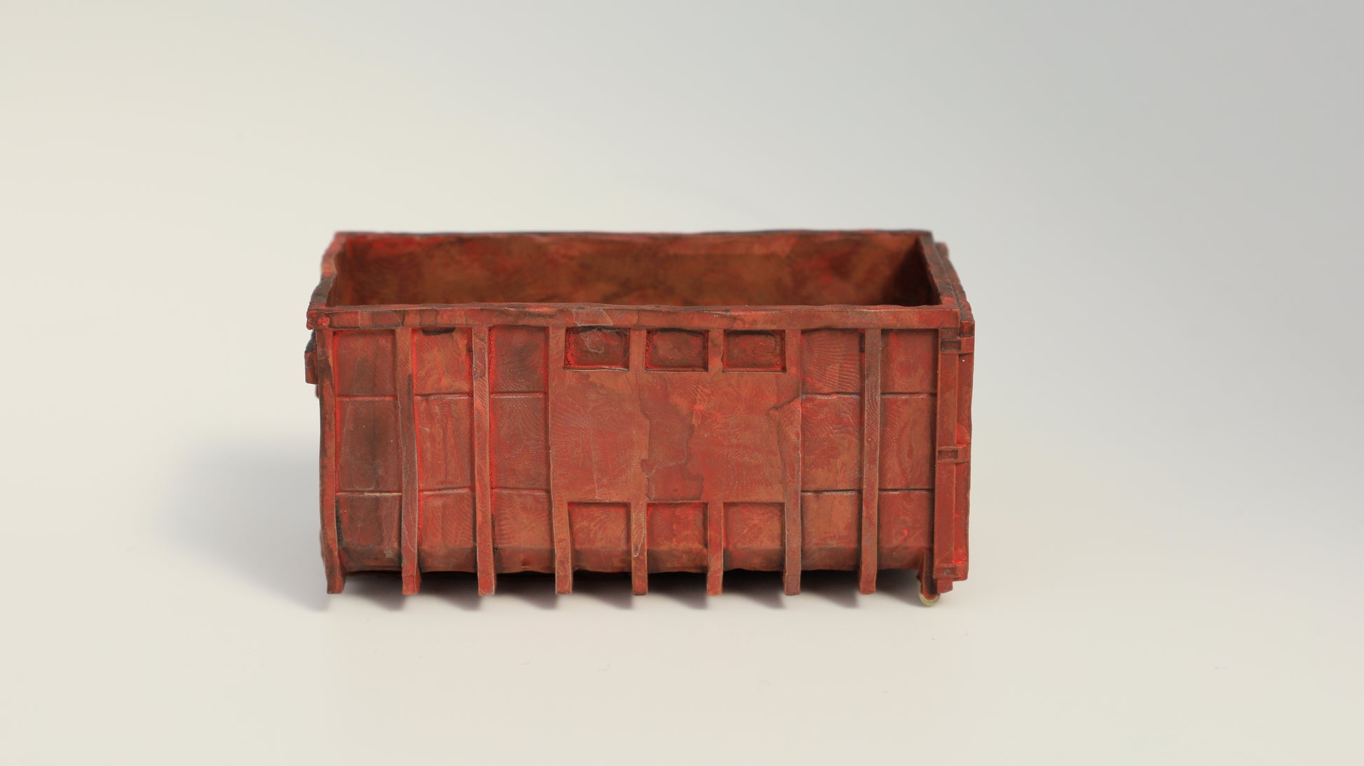 Weathered 40 Yard Skips (Dented Versions)...OO Gauge / 1-76 Scale