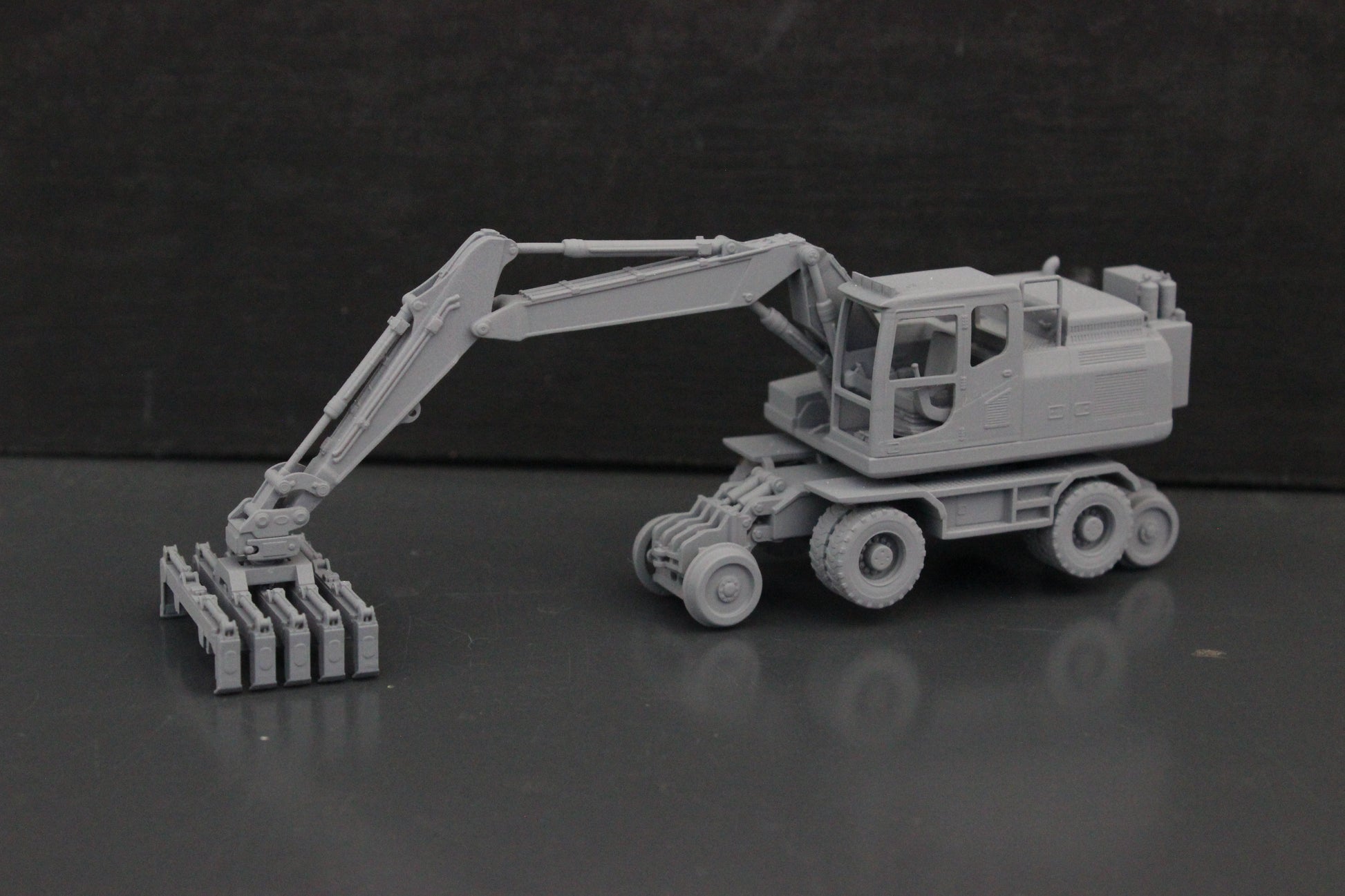 RRV Excavator Kit .. 1-76 / OO Gauge Scale