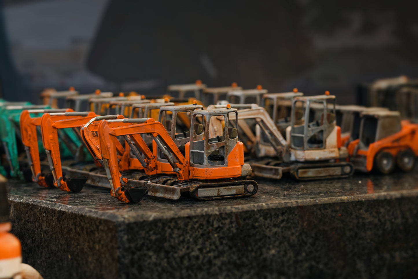 Mini Excavator ... OO Gauge / 1-76 Scale Scale